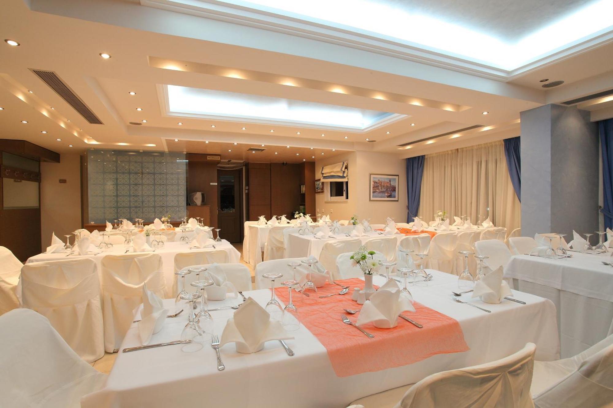 Philoxenia Hotel Calcide Esterno foto