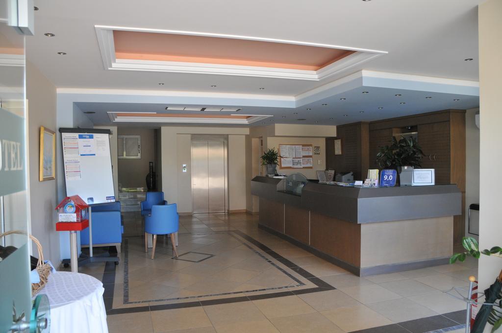 Philoxenia Hotel Calcide Esterno foto