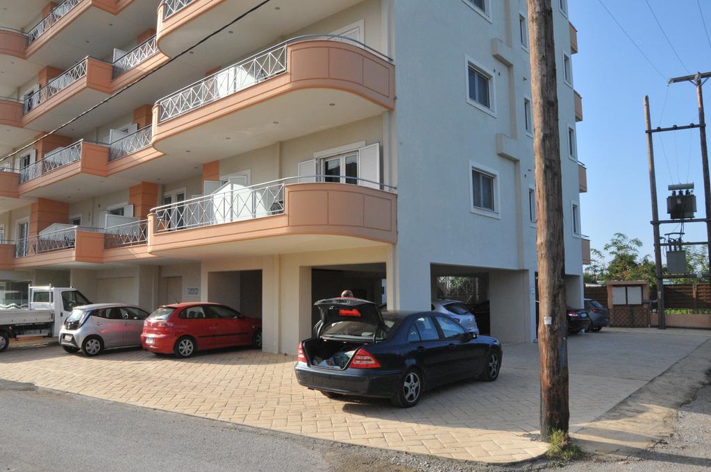 Philoxenia Hotel Calcide Esterno foto